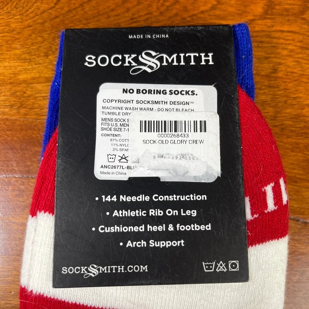 American Flag USA Socksmith Mens‎ One Size Fits Most NWT Active Crew Socks